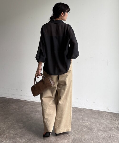 DouDou（ドゥドゥ）の「メッシュシャツ（シャツ/ブラウス・レディース・ベージュ/オフホワイト/チャコールグレー・FREE）」の12枚目の写真