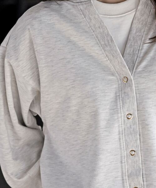 rps（アールピーエス）の「ミニ裏毛Ｖネックカーディガン（カーディガン/ボレロ・レディース・杢グレー/ブラック/オートミール・フリー）」の11枚目の写真