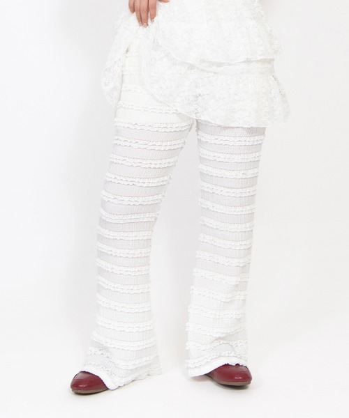 PUNYUS(プニュズ)の「レースフリルフレアパンツ(その他パンツ・レディース・ホワイト/ブラック・1/2/3/4/5)」の9枚目の写真