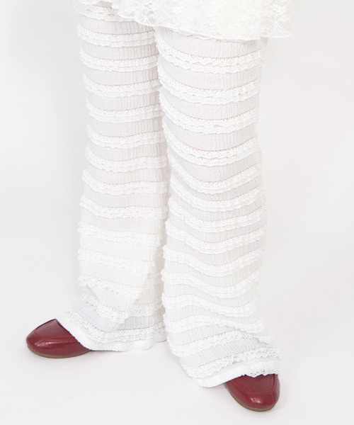 PUNYUS(プニュズ)の「レースフリルフレアパンツ(その他パンツ・レディース・ホワイト/ブラック・1/2/3/4/5)」の21枚目の写真