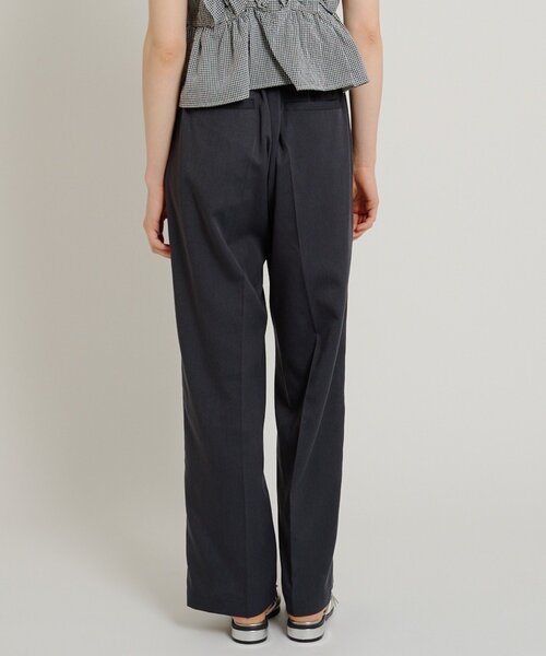 w closet（ダブルクローゼット）の「フリルスラックスパンツ（その他パンツ・レディース・ブラック/チャコールグレー・SMALL/MEDIUM）」の13枚目の写真