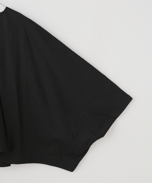SEEALL（シーオール）の「【SEEALL/シーオール】TRIANGLE PULL OVER TOP（シャツ/ブラウス・レディース・ブラック・38）」の2枚目の写真