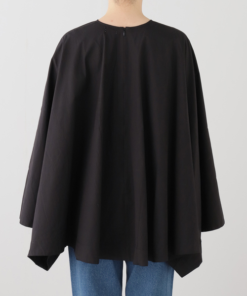 SEEALL（シーオール）の「【SEEALL/シーオール】TRIANGLE PULL OVER TOP（シャツ/ブラウス・レディース・ブラック・38）」の4枚目の写真