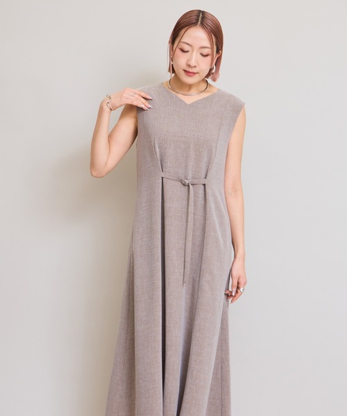 LHELBIE(レルビエ)の「ウエストベルトワンピース(ワンピース・レディース・ブラウン/グレイッシュベージュ/ブラック・M)」の14枚目の写真