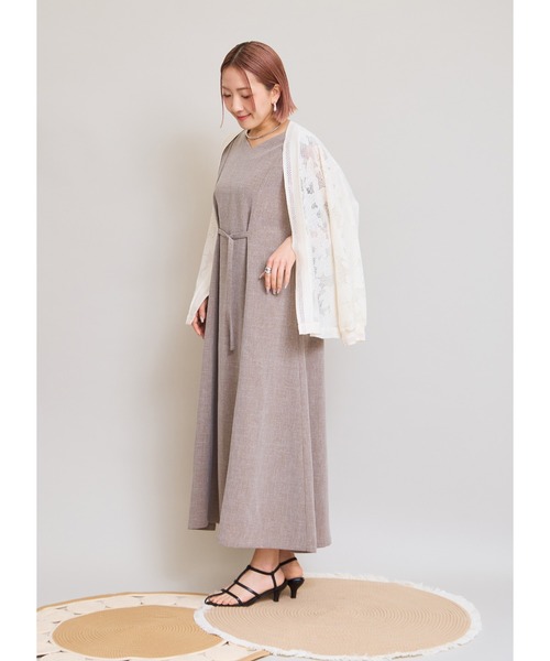 LHELBIE(レルビエ)の「ウエストベルトワンピース(ワンピース・レディース・ブラウン/グレイッシュベージュ/ブラック・M)」の16枚目の写真