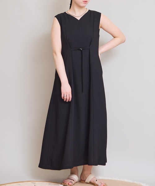 LHELBIE(レルビエ)の「ウエストベルトワンピース(ワンピース・レディース・ブラウン/グレイッシュベージュ/ブラック・M)」の7枚目の写真