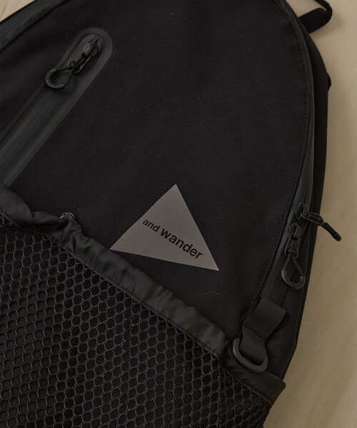 and wander（アンドワンダー）の「【and wander】PE/CO 20L daypack（バックパック/リュック・メンズ・ブラック・FREE）」の5枚目の写真