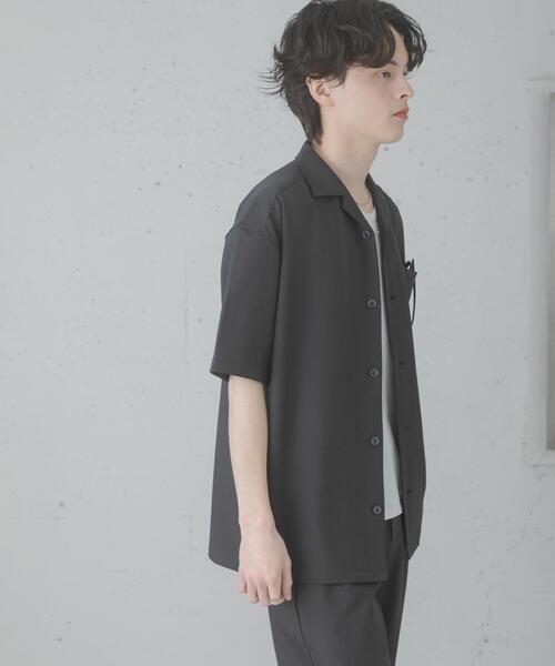 SENSE OF PLACE by URBAN RESEARCH（センスオブプレイスバイアーバンリサーチ）の「『速乾』ドライタッチオープンカラールーズショートスリーブシャツ（シャツ/ブラウス・メンズ・ブラック/ネイビー/ライトベージュ/チャコールグレー・MEDIUM/LARGE/SMALL）」の16枚目の写真