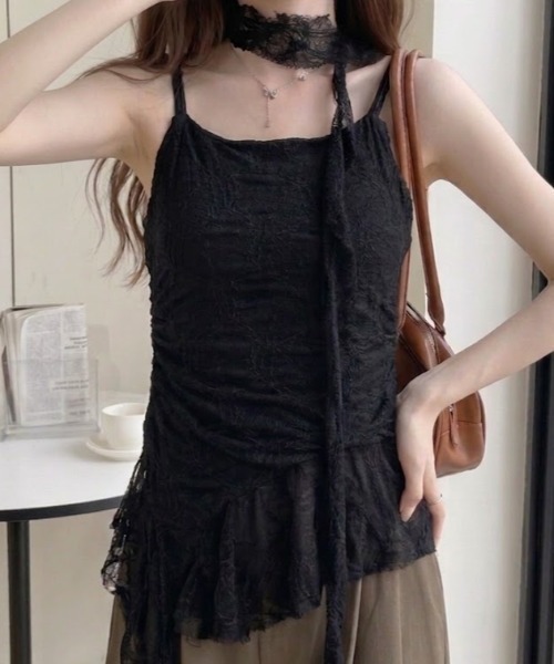 Ada.(エイダ)の「チョーカー紐付き アシンメトリー フリル キャミソール(Tシャツ/カットソー・レディース・ブラック/ホワイト・FREE)」の1枚目の写真