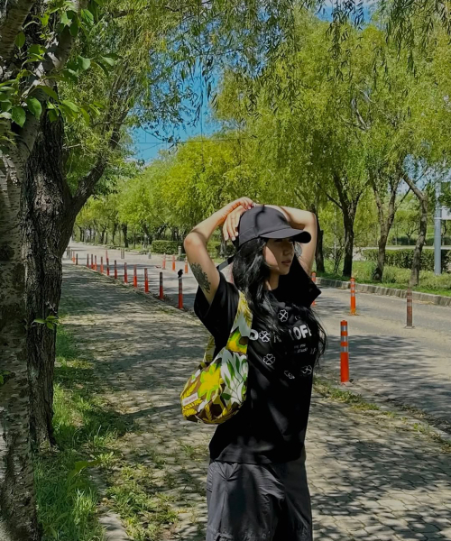 DER KOFFER（デルコッファー）の「HOBO TROPICAL [BROWN]_SMALL（ショルダーバッグ・レディース・その他・FREE）」の4枚目の写真