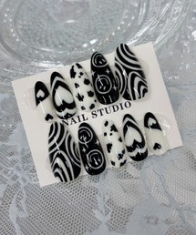 MASHIRO（マシロ）の「【MASHIRO】落書きアートスマイル デザインネイルチップ ロング アーモンドデザイン 平成ギャル フルアート(MA/EK580)（ネイルシール/ネイルチップ）」