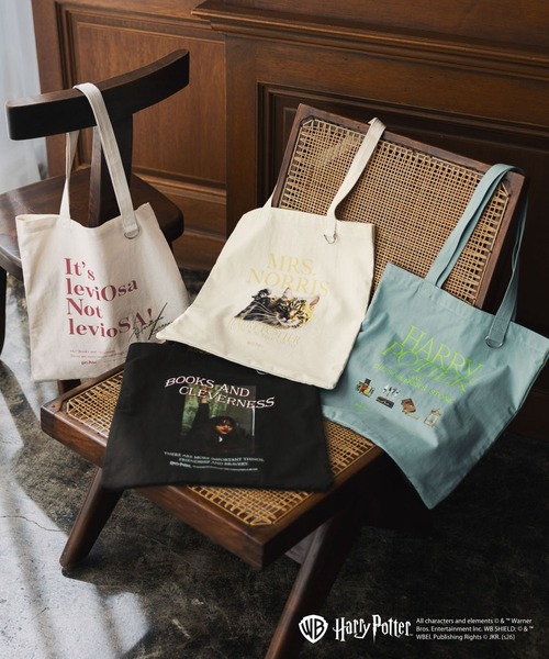 GLOBAL WORK(グローバルワーク)の「Harry PotterキャンバストートBAG/670154(トートバッグ・キッズ・ホワイト系その他5/ホワイト系その他6/ブルー/ダークグレー・ONE SIZE)」の12枚目の写真