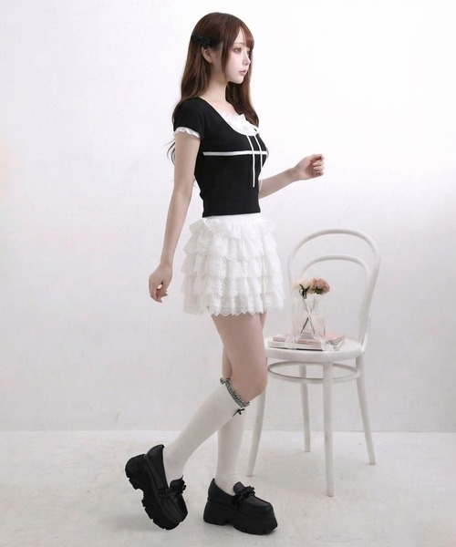 DearMyLoveRose(ディアマイラブローズ)の「ミルフィーユティアードレースミニスカート(スカート・レディース・ホワイト/ブラック・LARGE/MEDIUM)」の4枚目の写真