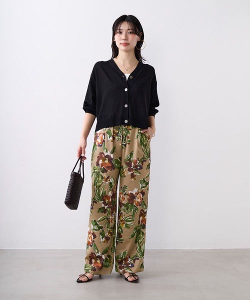 MICA&DEAL(マイカ&ディール)の「フラワープリントパンツ〈2サイズ展開〉〈セットアップ対応〉(その他パンツ・レディース・ベージュ/ブラウン・38/36)」の6枚目の写真