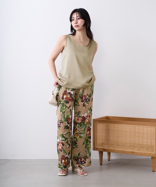 MICA&DEAL(マイカ&ディール)の「フラワープリントパンツ〈2サイズ展開〉〈セットアップ対応〉(その他パンツ・レディース・ベージュ/ブラウン・38/36)」の14枚目の写真