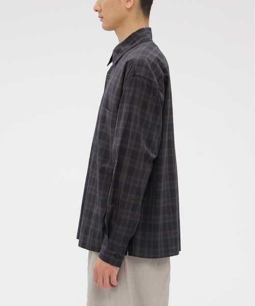 MARGARET HOWELL(マーガレットハウエル)の「COTTON VOILE CHECK(シャツ/ブラウス・メンズ・ネイビー・SMALL/MEDIUM/LARGE/X-LARGE)」の5枚目の写真