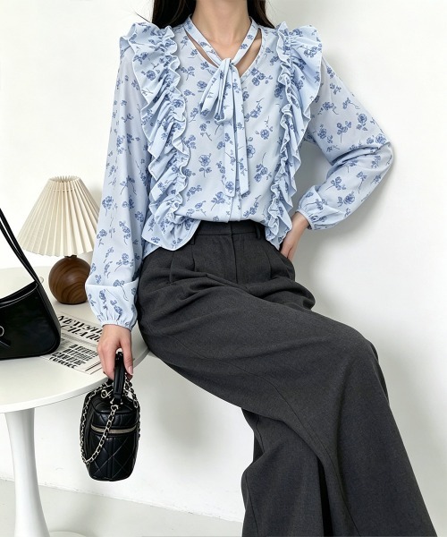 Miniministore(ミニミニストア)の「フリル花柄シャツブラウス リボンタイ付き(シャツ/ブラウス・レディース・グレイッシュベージュ/ライトブルー・FREE)」の7枚目の写真