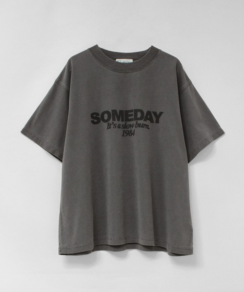 RNA-N(アールエヌエーエヌ)の「M2669 SOMEDAYロゴT(Tシャツ/カットソー・レディース・キナリ/スミクロ/キャメル・FREE)」の3枚目の写真