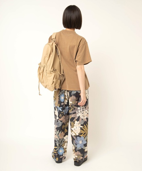 RNA-N(アールエヌエーエヌ)の「M2669 SOMEDAYロゴT(Tシャツ/カットソー・レディース・キナリ/スミクロ/キャメル・FREE)」の4枚目の写真