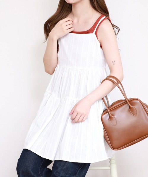 atONE(アットワン)の「プリントジャガードティアードキャミチュニック(Tシャツ/カットソー・レディース・ホワイト系9/ブラック系その他6/ブラック/オフホワイト・F)」の1枚目の写真