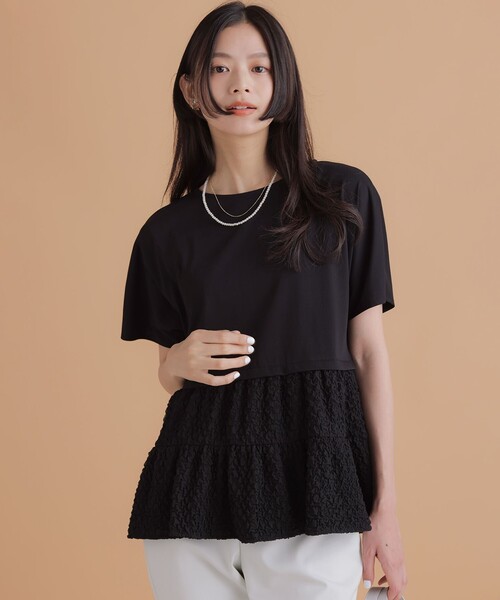 組曲 L(クミキョク オオキイサイズ)の「パフジャカードコンビジャージー ペプラムカットソー(Tシャツ/カットソー・レディース・ブラック系/ホワイト系/グレー系/グリーン系・5/6/7)」の2枚目の写真