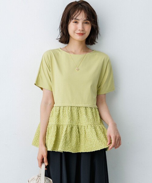 組曲 L(クミキョク オオキイサイズ)の「パフジャカードコンビジャージー ペプラムカットソー(Tシャツ/カットソー・レディース・ブラック系/ホワイト系/グレー系/グリーン系・5/6/7)」の6枚目の写真