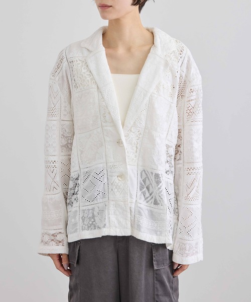 SALON adam et rope'（サロン アダム エ ロペ）の「【WEB限定】刺繍レースパッチワークシャツジャケット/ セットアップ対応（テーラードジャケット・レディース・ブラック/ホワイト・FREE）」の5枚目の写真