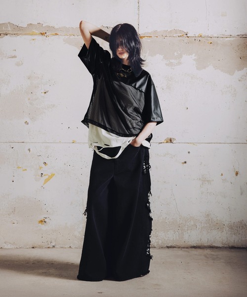 ERAR（エラー）の「【ERAR】レザーメッシュ切り替えメタルパーツTシャツ（Tシャツ/カットソー・メンズ・ブラック・XL/L/M/S）」の11枚目の写真