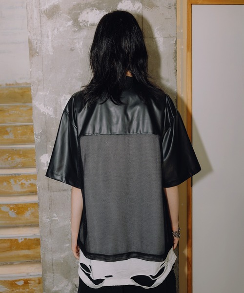 ERAR（エラー）の「【ERAR】レザーメッシュ切り替えメタルパーツTシャツ（Tシャツ/カットソー・メンズ・ブラック・XL/L/M/S）」の18枚目の写真