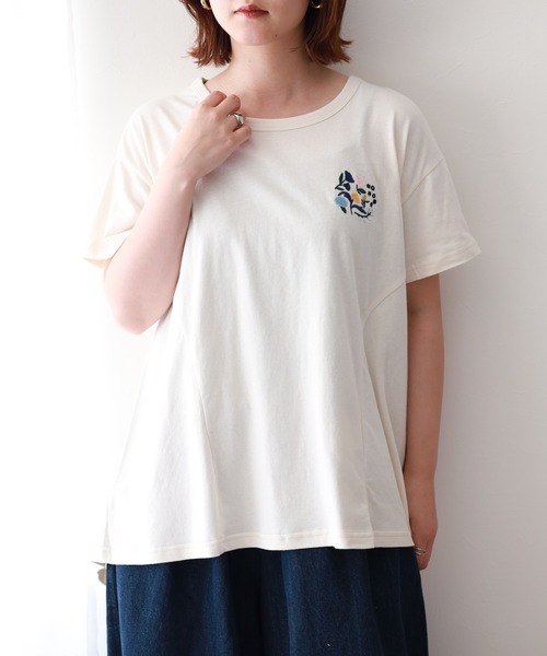 Emago（イマゴ）の「EMAGO 花刺繍ﾌﾚｱT 半袖（Tシャツ/カットソー・レディース・ブラック/ピンク/アイボリー・FREE）」の7枚目の写真