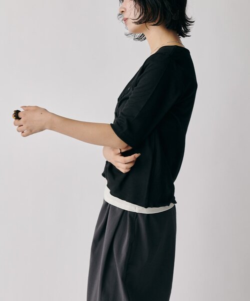 goocy(グーシー)の「テレコギャザー5分袖Vカーデ(Tシャツ/カットソー・レディース・ホワイト/チャコールグレー/ブラック・FREE)」の14枚目の写真