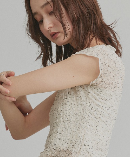 ad thie(アドティエ)の「フレンチスリーブ ポップコーン シアー トップス(Tシャツ/カットソー・レディース・オフホワイト/ブラック・FREE)」の8枚目の写真