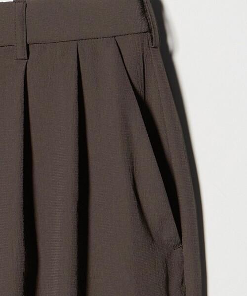 UNITED ARROWS(ユナイテッドアローズ)の「DotAir ドットエア ヘムコード 2プリーツ パンツ 吸水速乾 タテストレッチ(スラックス・メンズ・ダークブラウン/ブラック・XL/S/L/M)」の21枚目の写真