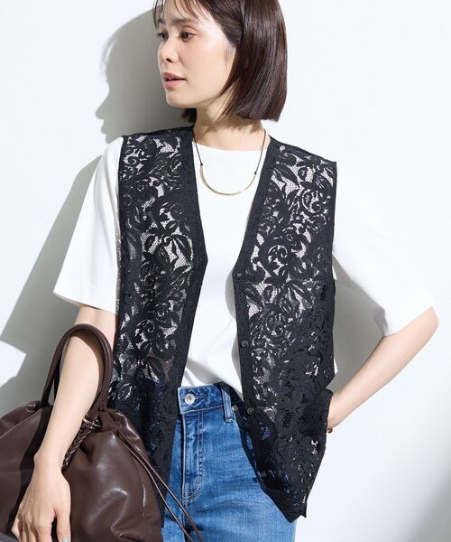 INDIVI(インディヴィ)の「【洗える/トレンド】マニッシュレースベスト(ベスト・レディース・ホワイト/ブラック・34/15 /13/05/38)」の2枚目の写真