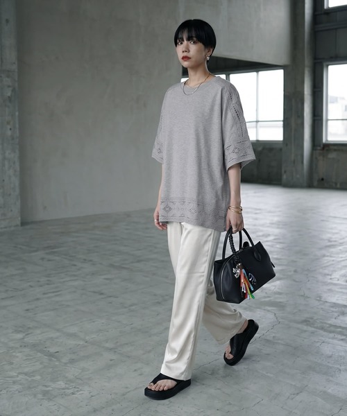 STYLE DELI(スタイルデリ)の「【BLK001】レースパッチワークデザインTシャツ(Tシャツ/カットソー・レディース・ホワイト/ブラック/グレー・FREE)」の21枚目の写真