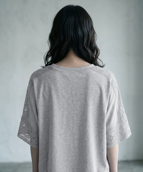 STYLE DELI(スタイルデリ)の「【BLK001】レースパッチワークデザインTシャツ(Tシャツ/カットソー・レディース・ホワイト/ブラック/グレー・FREE)」の18枚目の写真