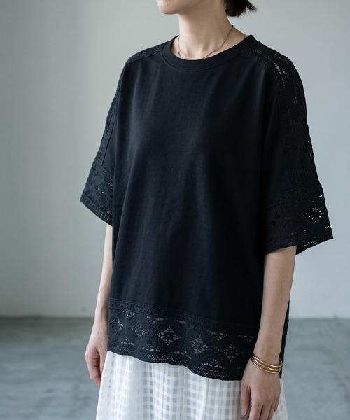 STYLE DELI(スタイルデリ)の「【BLK001】レースパッチワークデザインTシャツ(Tシャツ/カットソー・レディース・ホワイト/ブラック/グレー・FREE)」の17枚目の写真