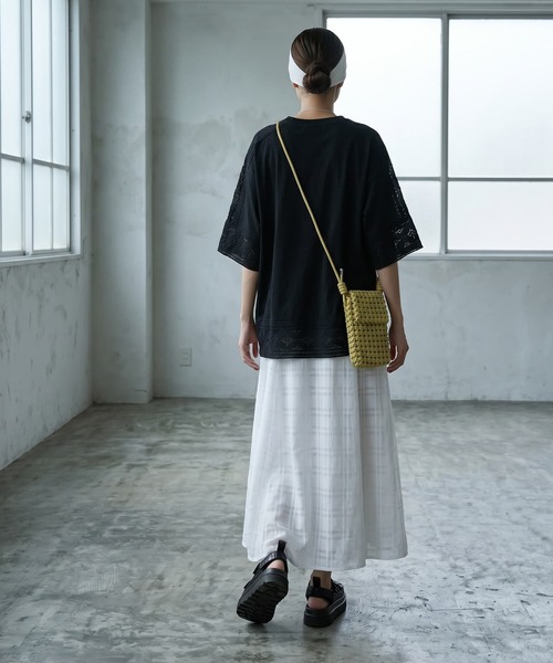STYLE DELI(スタイルデリ)の「【BLK001】レースパッチワークデザインTシャツ(Tシャツ/カットソー・レディース・ホワイト/ブラック/グレー・FREE)」の14枚目の写真