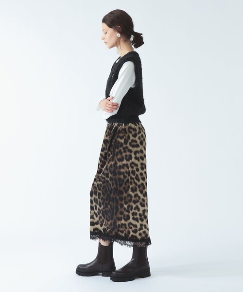 Ray BEAMS(レイビームス)の「ベロア プリント レース ヘム スカート〈26AW 洗える ウエストゴム チェック柄〉(スカート・レディース・ダークブラウン/ブルー系その他3・1/0)」の4枚目の写真