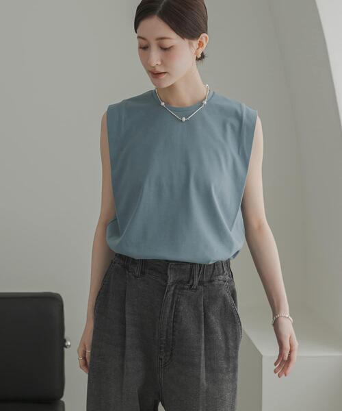 URBAN RESEARCH(アーバンリサーチ)の「汗染み防止ショルダータックカットソー(タンクトップ・レディース・チャコールグレー/オフホワイト/ブルー系その他・FREE)」の12枚目の写真