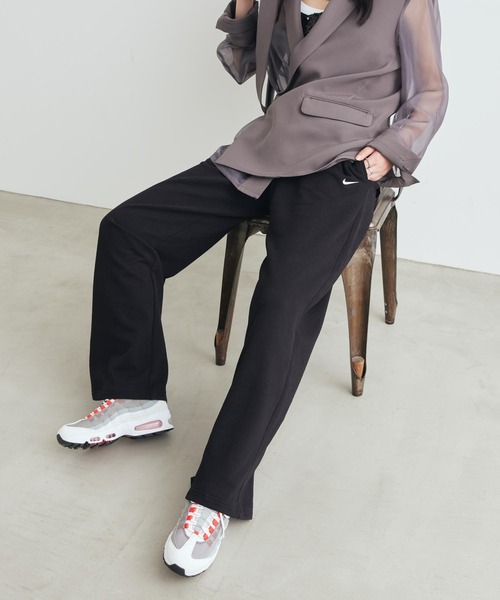 NIKE（ナイキ）の「ナイキ エア マックス 95 ビッグ バブル ウィメンズシューズ / Nike Air Max 95 Big Bubble Women's Shoes HJ5996-101 White（スニーカー・レディース・ホワイト・25/24.5/24/23.5/23/22/26/25.5）」の5枚目の写真