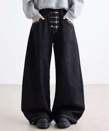 ”視線を奪う無骨なバックル” リジッドワイドバギーデニムパンツ