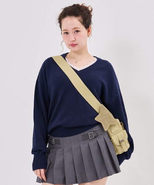 TINA:JOJUN(ティーナジョジュン)の「Vネック ビッグ 刺繍 ニットプルオーバー TINA:JOJUN(ニット/セーター・レディース・ネイビー/ライトグレー/ラベンダー・M)」の20枚目の写真