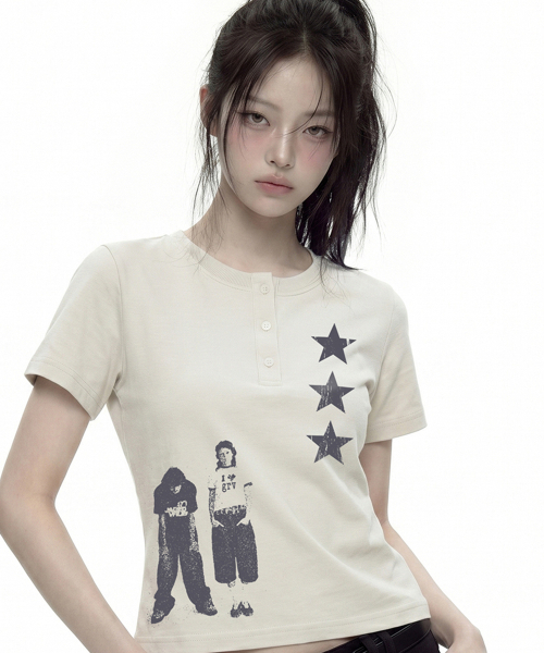 GRAVER（グレーバー）の「[ユニセックス]STAR3 ヘンリーネック半袖Tシャツ 2カラー（Tシャツ/カットソー・レディース・Beige/チャコールグレー・MEDIUM/LARGE）」の10枚目の写真