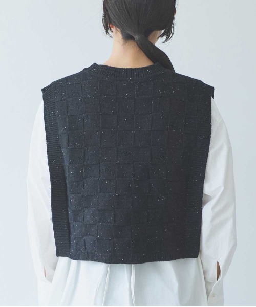 yuni(ユニ )の「5G Nep/w block pattern knit vest(ベスト・レディース・ブラック/グレー/ブラウン・FREE)」の20枚目の写真