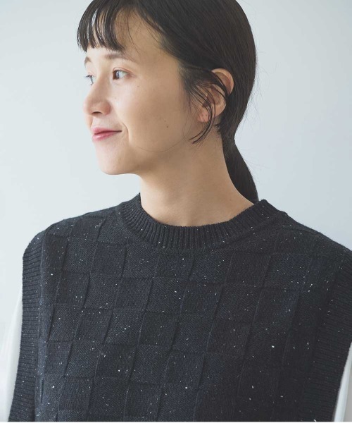 yuni(ユニ )の「5G Nep/w block pattern knit vest(ベスト・レディース・ブラック/グレー/ブラウン・FREE)」の21枚目の写真