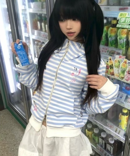 SHEPP(シープ)の「ネコ耳フード ボーダー柄 ジップパーカー(パーカー・レディース・ブルー/ブラック・M/L)」の10枚目の写真