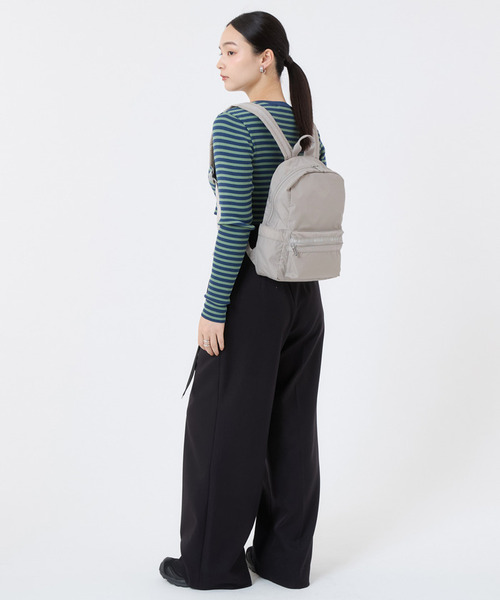 LeSportsac(レスポートサック)の「SM EVERYDAY BACKPACK ドリフトストーン(バックパック/リュック・レディース・グレー・FREE)」の3枚目の写真
