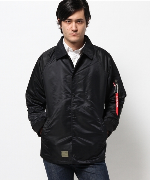 WHO'S WHO gallery（フーズフーギャラリー）の「【Em@//ONE】コーチジャケット（ブルゾン・メンズ・オリーブ/ブラック・LARGE/MEDIUM）」の2枚目の写真