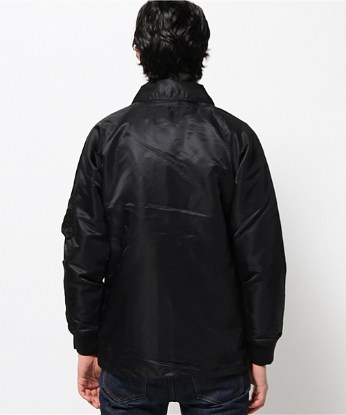 WHO'S WHO gallery（フーズフーギャラリー）の「【Em@//ONE】コーチジャケット（ブルゾン・メンズ・オリーブ/ブラック・LARGE/MEDIUM）」の8枚目の写真